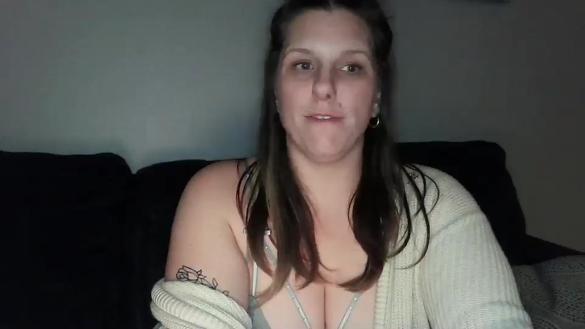 Gallery image thumbnail from SouthernmilfK's myfreecams stream on, 01/27/2026, 11:31 image 16 of 20