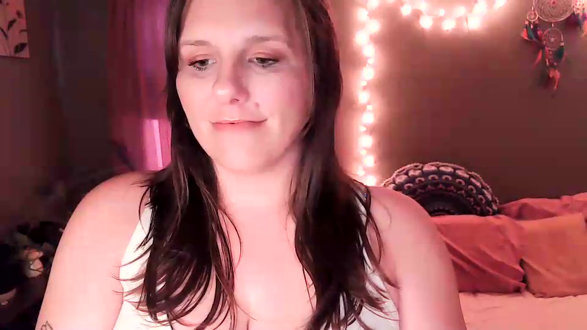 Gallery image thumbnail from SouthernmilfK's myfreecams stream on, 06/07/2026, 17:43 image 10 of 20