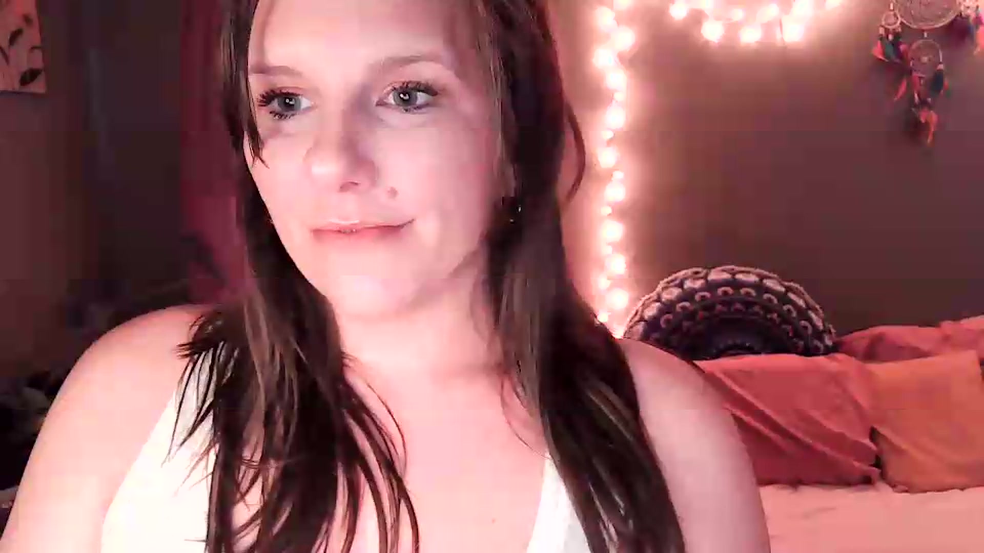 Gallery image thumbnail from SouthernmilfK's myfreecams stream on, 06/07/2026, 17:43 image 16 of 20