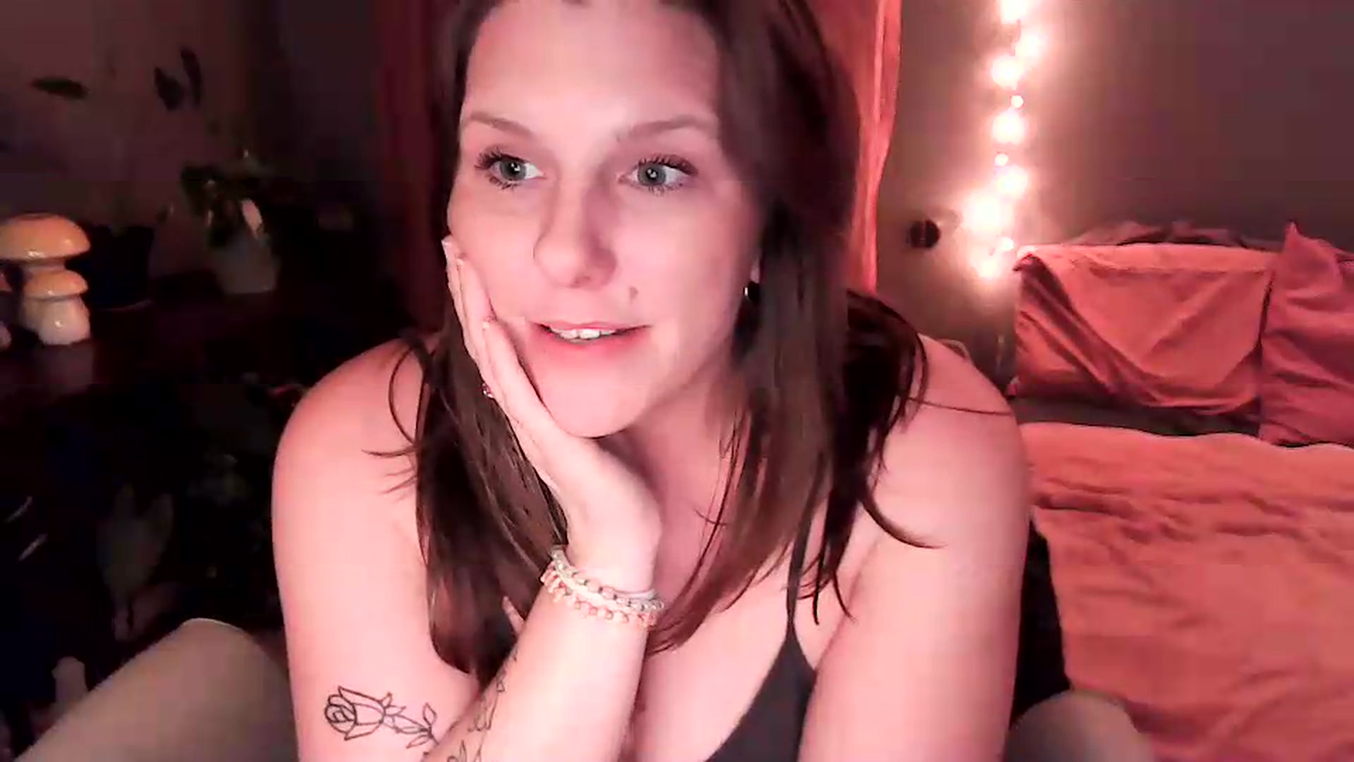Gallery image thumbnail from SouthernmilfK's myfreecams stream on, 06/15/2026, 12:52 image 14 of 20