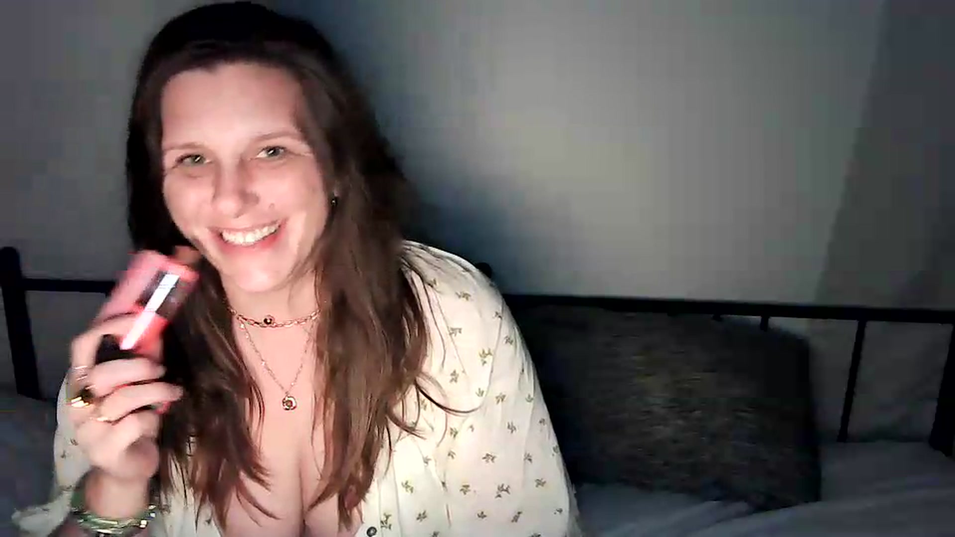 Gallery image thumbnail from SouthernmilfK's myfreecams stream on, 08/21/2026, 03:38 image 8 of 20