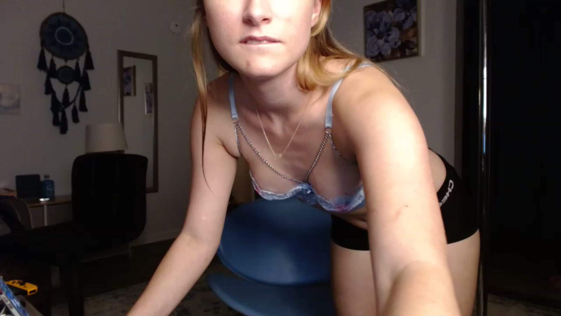 Gallery image thumbnail from Southernms's myfreecams stream on, 06/27/2023, 09:52 image 9 of 20
