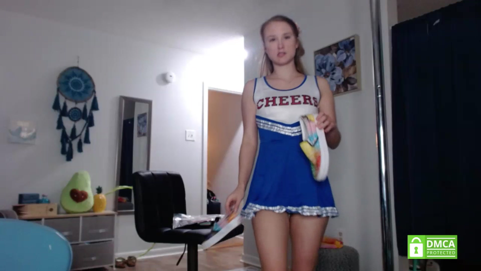 Gallery image thumbnail from Southernms's myfreecams stream on, 07/10/2023, 02:17 image 13 of 20
