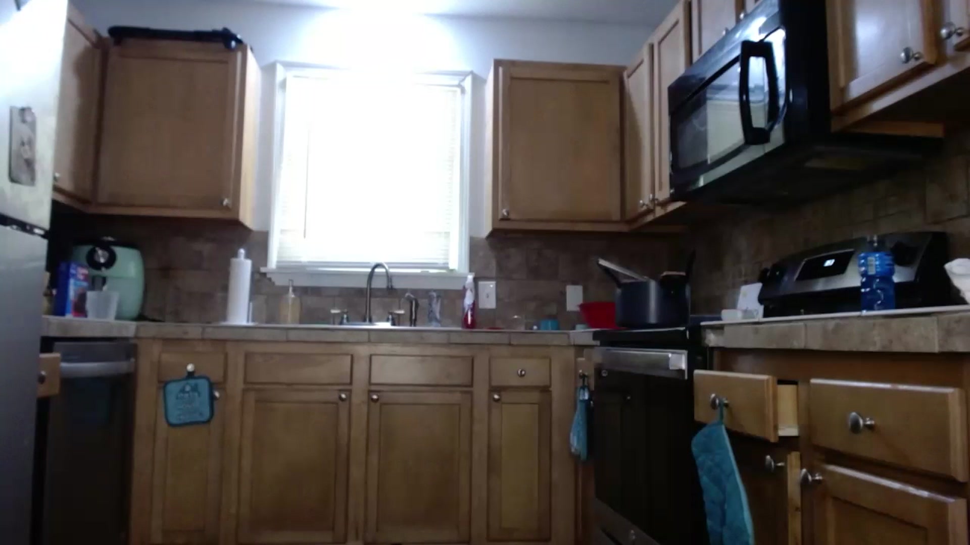 Gallery image thumbnail from Southernms's myfreecams stream on, 07/15/2023, 21:07 image 17 of 20