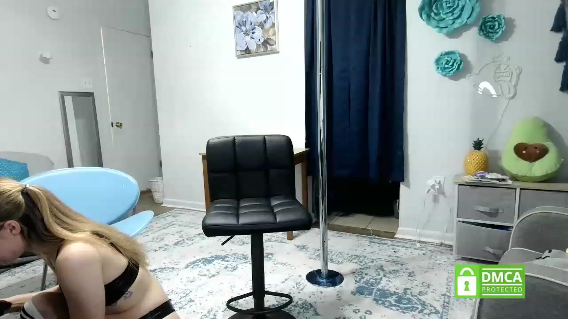 Gallery image thumbnail from Southernms's myfreecams stream on, 07/24/2023, 03:20 image 3 of 20
