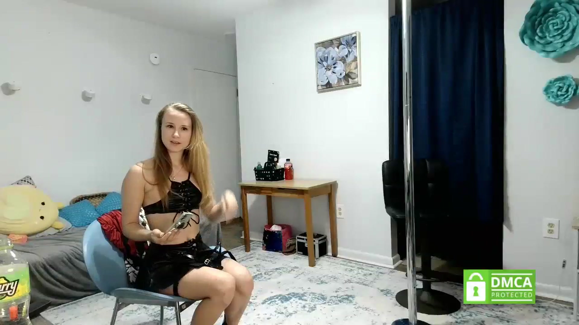 Gallery image thumbnail from Southernms's myfreecams stream on, 08/04/2023, 04:57 image 12 of 20