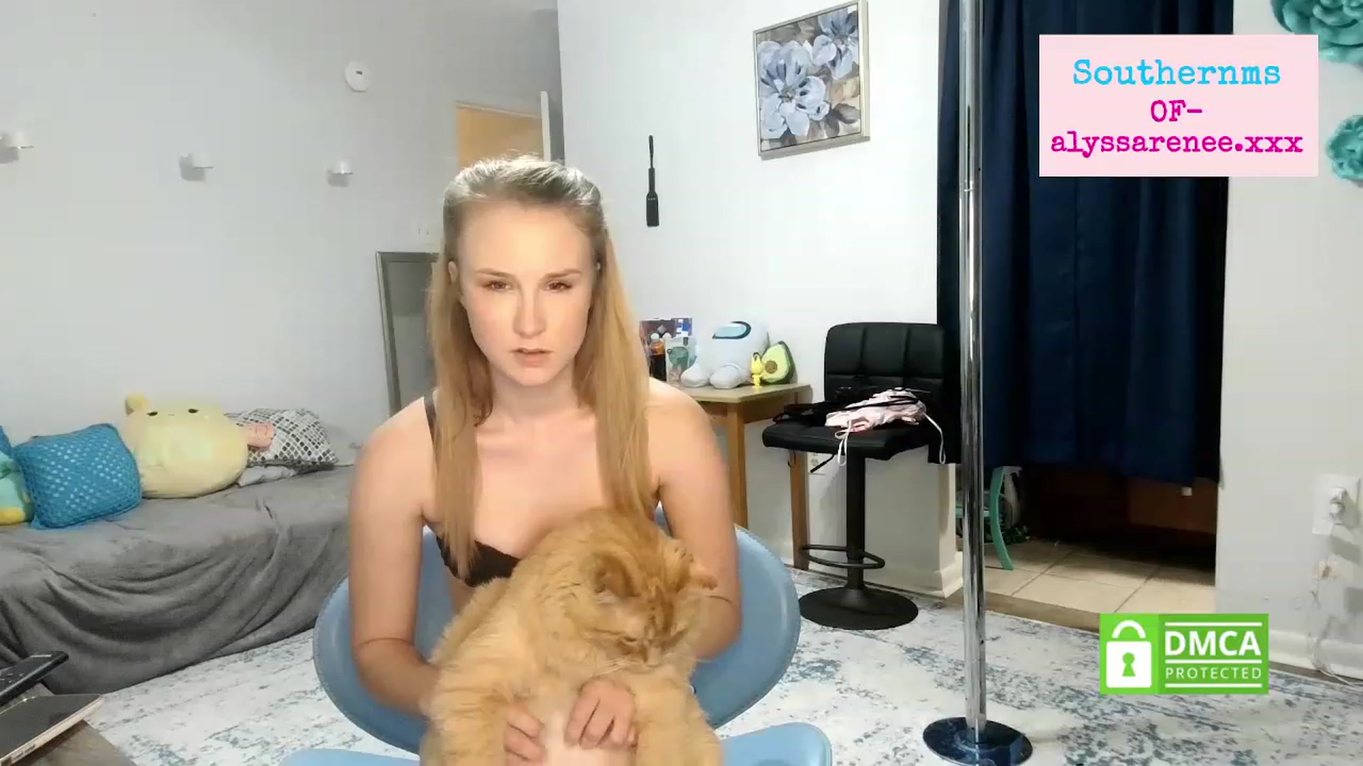 Gallery image thumbnail from Southernms's myfreecams stream on, 08/28/2023, 09:35 image 7 of 20
