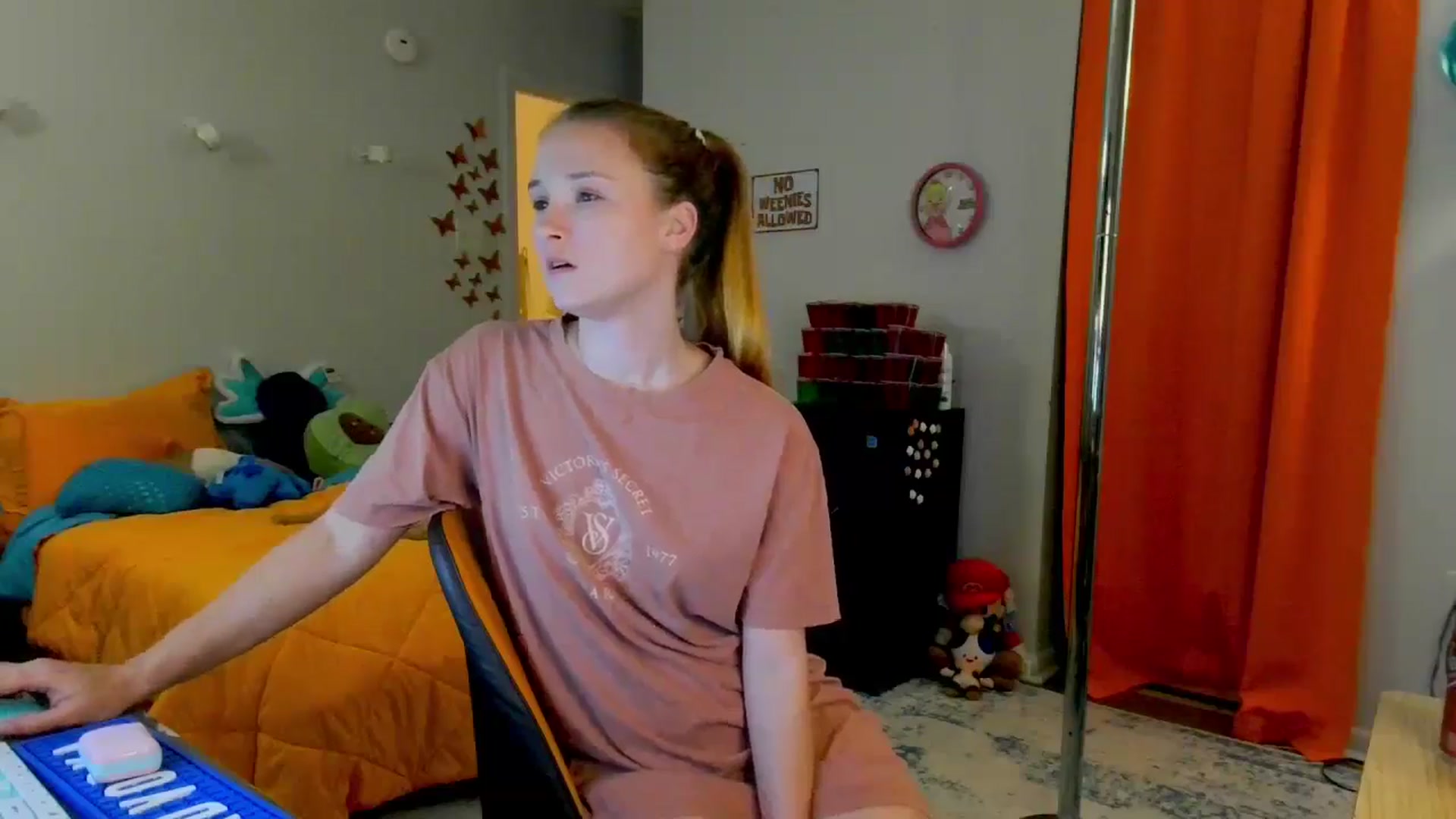 Gallery image thumbnail from Southernms's myfreecams stream on, 05/28/2024, 09:27 image 19 of 20