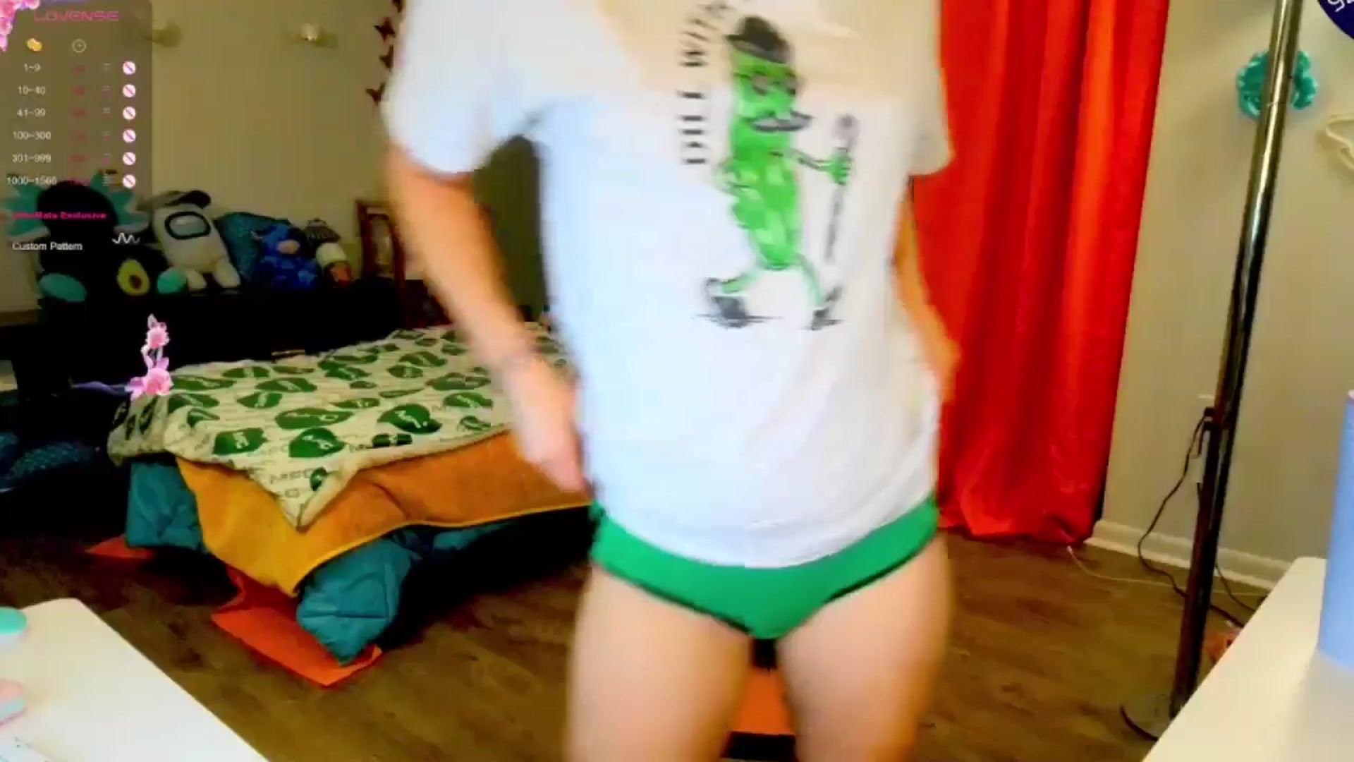 Gallery image thumbnail from Southernms's myfreecams stream on, 06/17/2024, 04:27 image 18 of 20