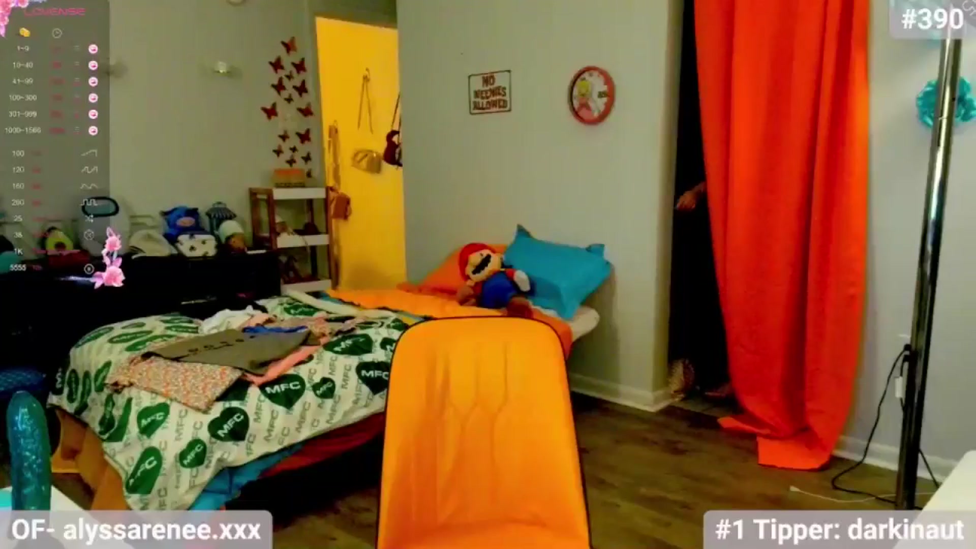 Gallery image thumbnail from Southernms's myfreecams stream on, 06/28/2024, 06:20 image 14 of 20