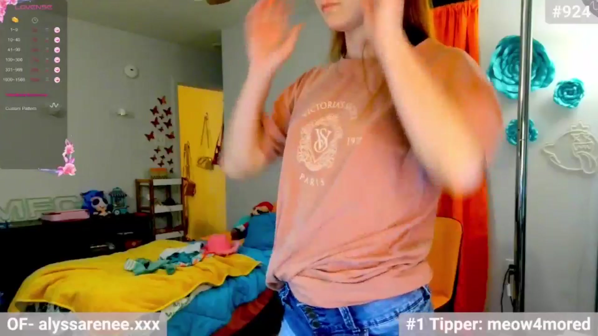Gallery image thumbnail from Southernms's myfreecams stream on, 07/03/2024, 20:18 image 15 of 20