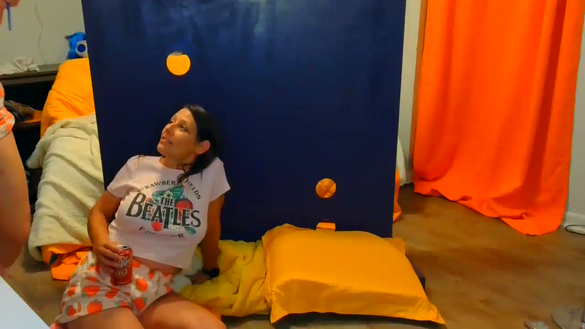 Gallery image thumbnail from Southernms's myfreecams stream on, 07/07/2024, 01:47 image 13 of 20