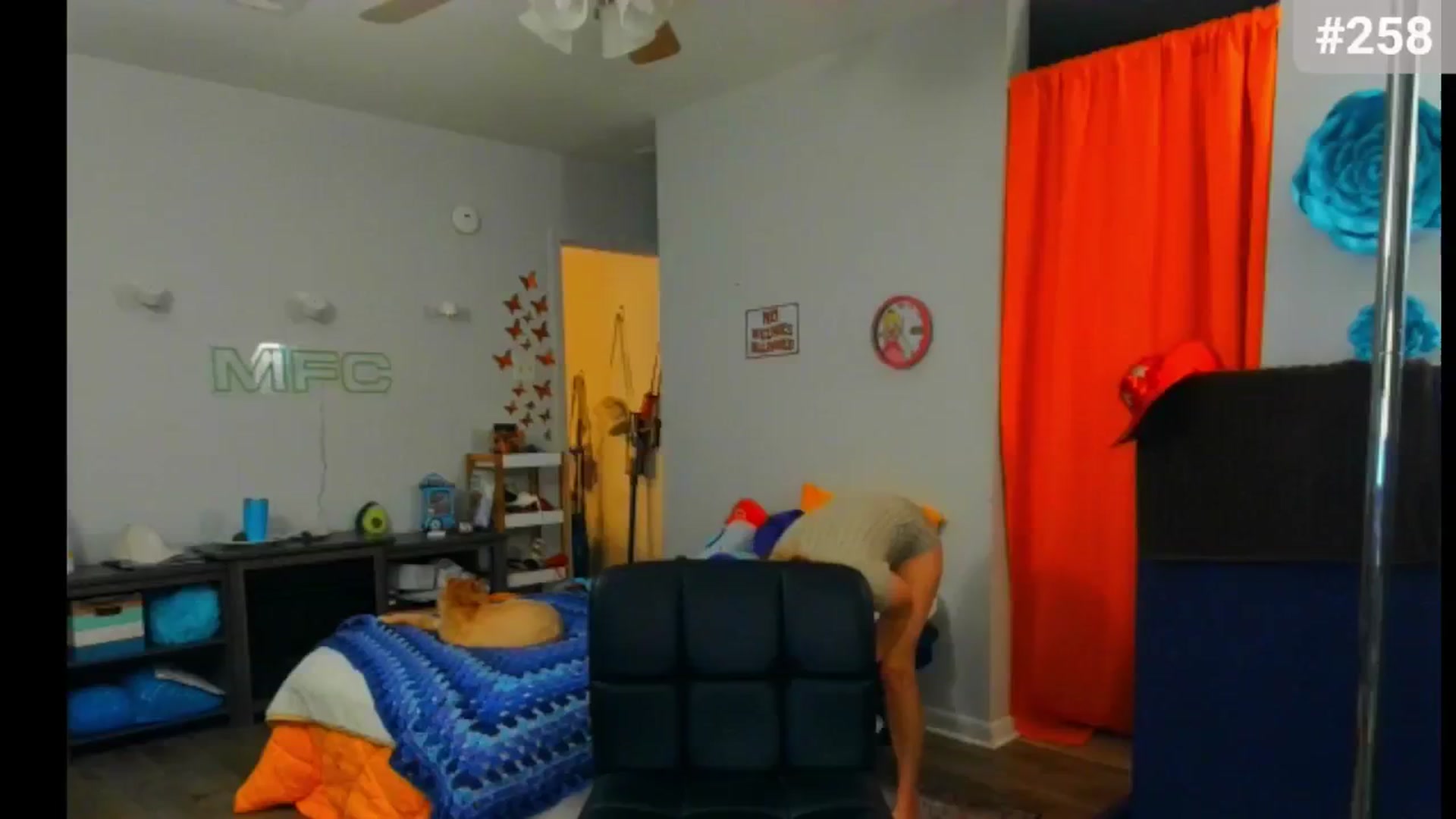 Gallery image thumbnail from Southernms's myfreecams stream on, 07/28/2024, 09:08 image 19 of 20