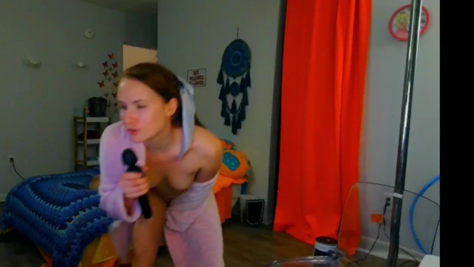 Gallery image thumbnail from Southernms's myfreecams stream on, 11/14/2024, 04:01 image 11 of 20