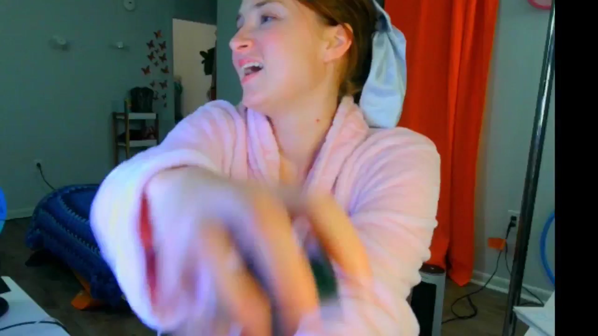 Gallery image thumbnail from Southernms's myfreecams stream on, 11/14/2024, 04:01 image 1 of 20