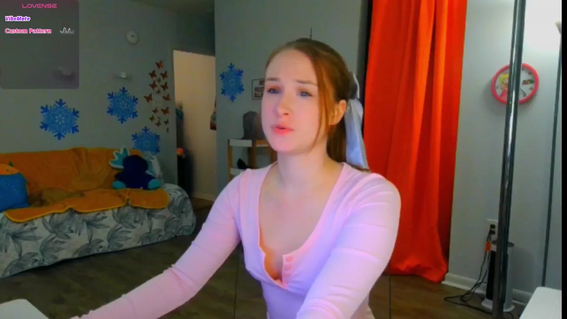 Gallery image thumbnail from Southernms's myfreecams stream on, 12/27/2024, 02:06 image 8 of 20