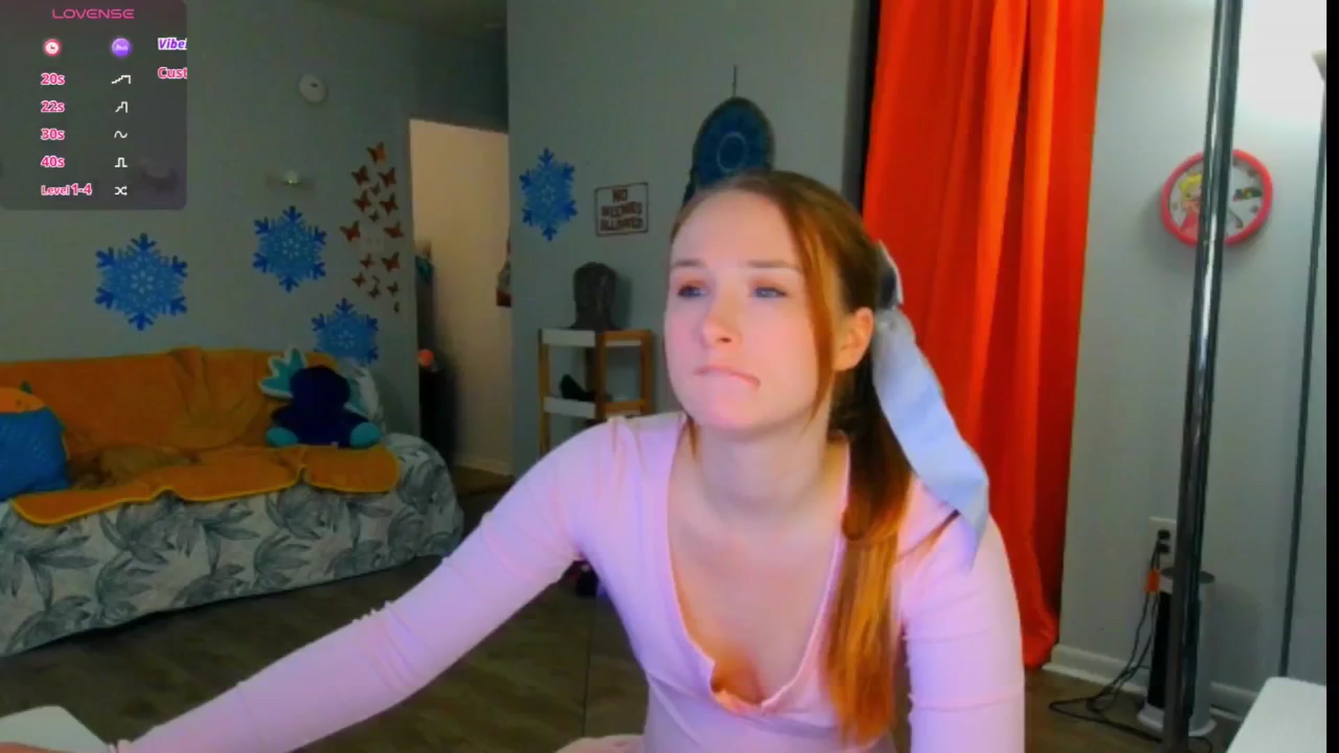 Gallery image thumbnail from Southernms's myfreecams stream on, 12/27/2024, 02:06 image 2 of 20