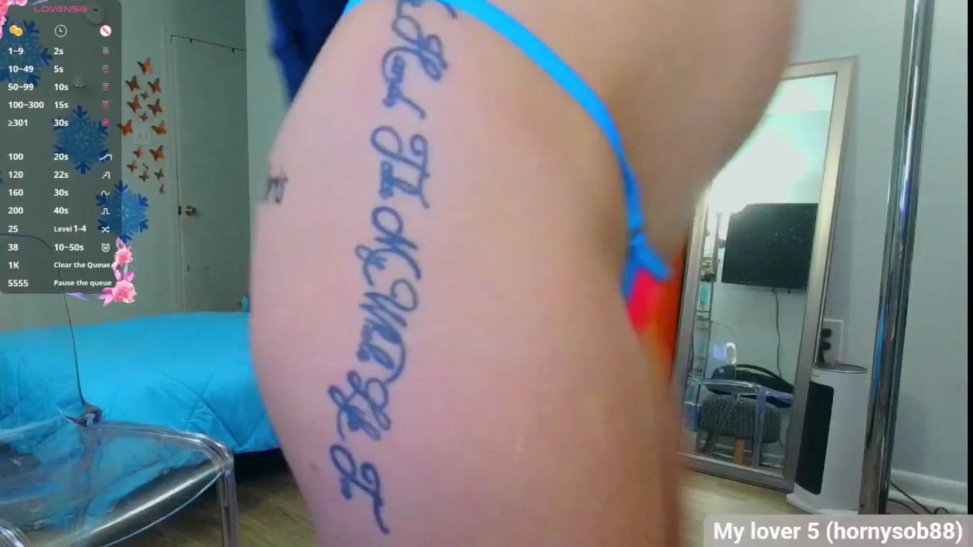 Gallery image thumbnail from Southernms's myfreecams stream on, 04/23/2025, 02:16 image 3 of 20