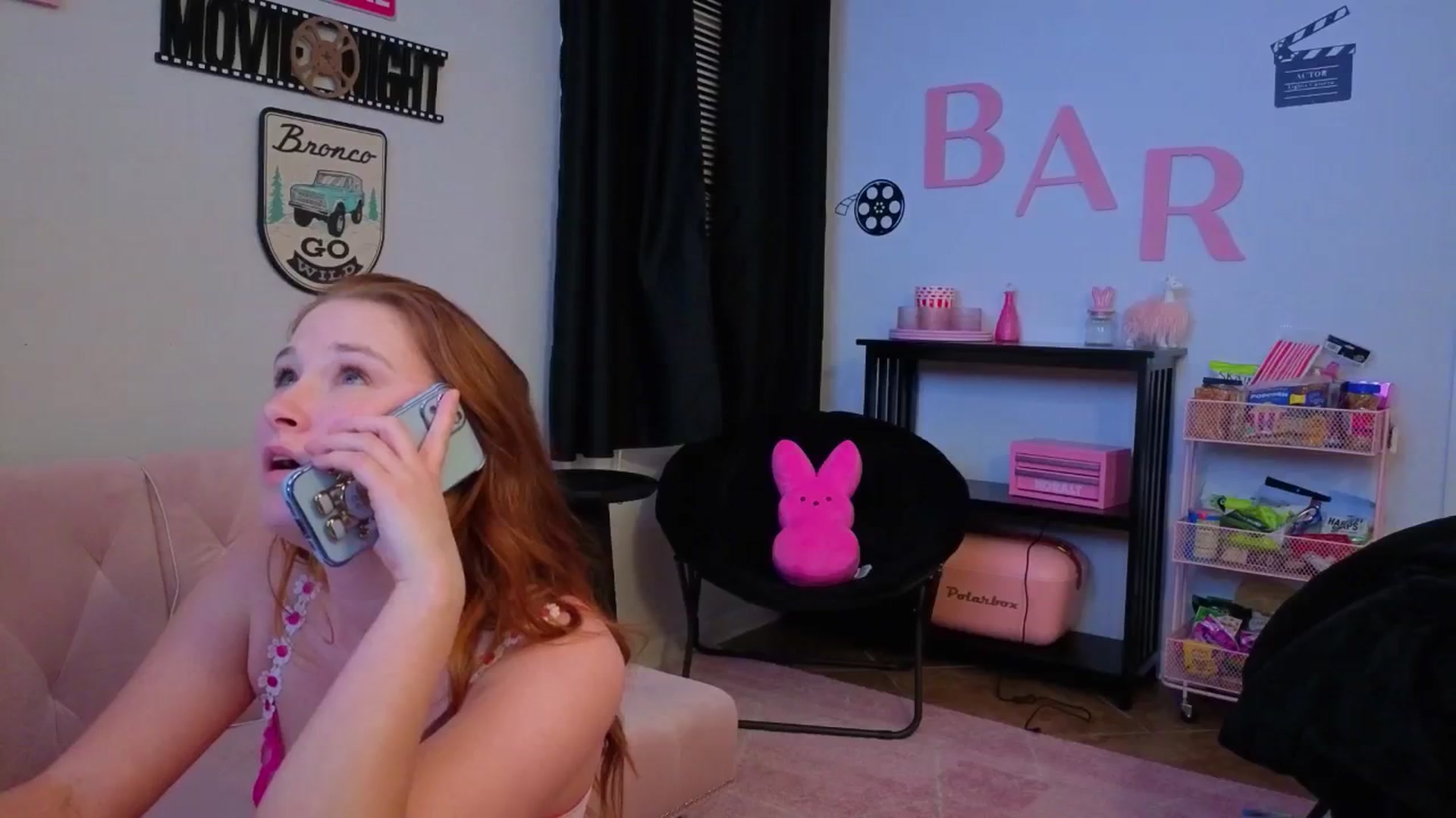 Gallery image thumbnail from Southernms's myfreecams stream on, 08/21/2025, 02:57 image 11 of 20