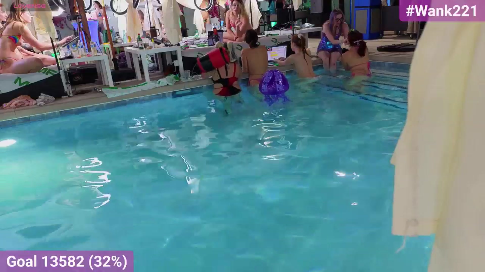 Gallery image thumbnail from Southernms's myfreecams stream on, 10/08/2025, 05:19 image 2 of 20