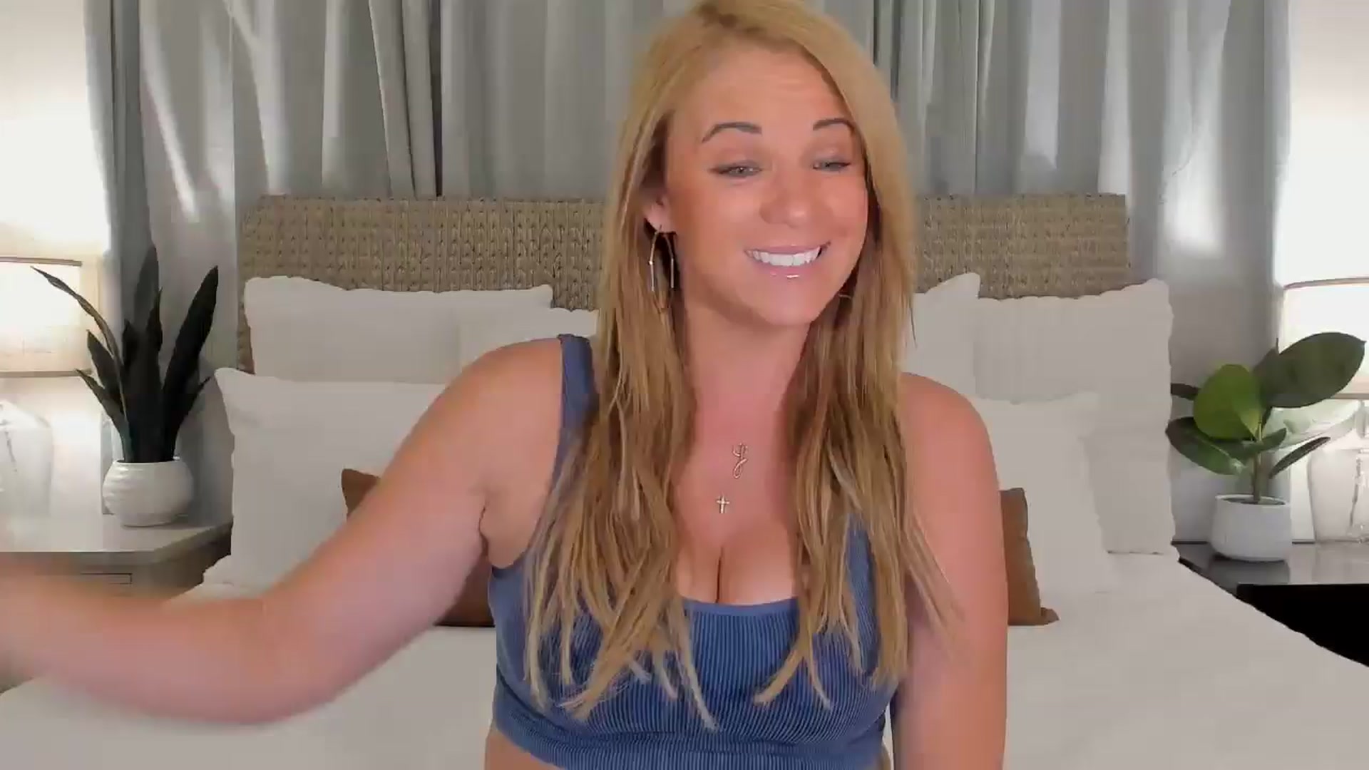 Gallery image thumbnail from Sowet4you1's myfreecams stream on, 09/08/2025, 05:12 image 1 of 20