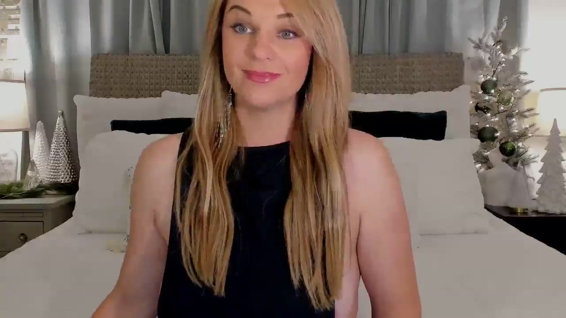 Gallery image thumbnail from Sowet4you1's myfreecams stream on, 12/26/2025, 05:21 image 14 of 20