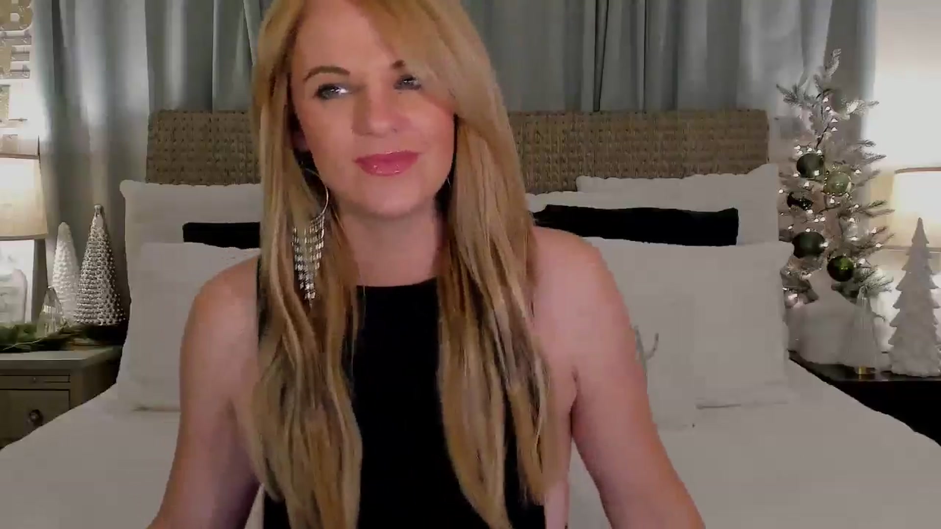 Gallery image thumbnail from Sowet4you1's myfreecams stream on, 12/26/2025, 06:11 image 18 of 20