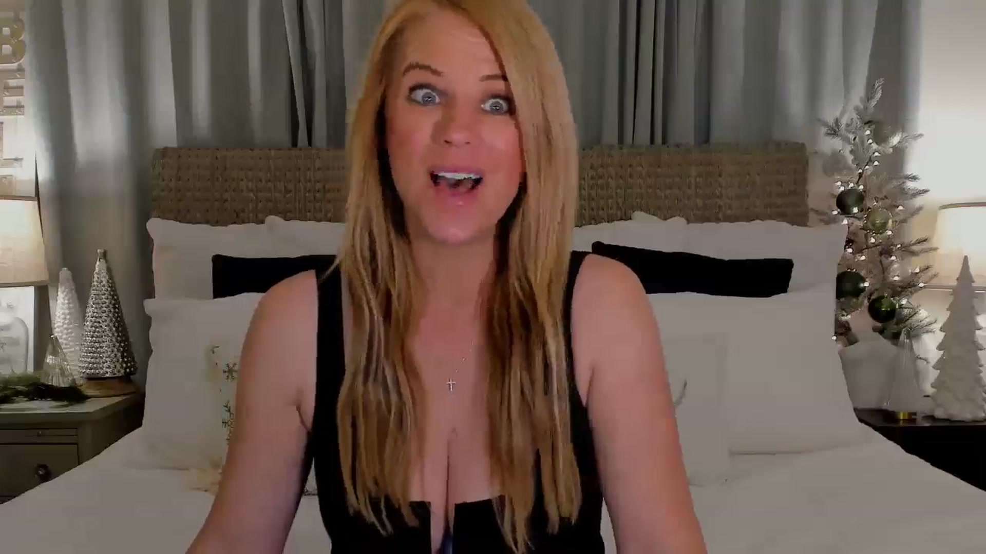Gallery image thumbnail from Sowet4you1's myfreecams stream on, 12/31/2025, 04:38 image 15 of 20