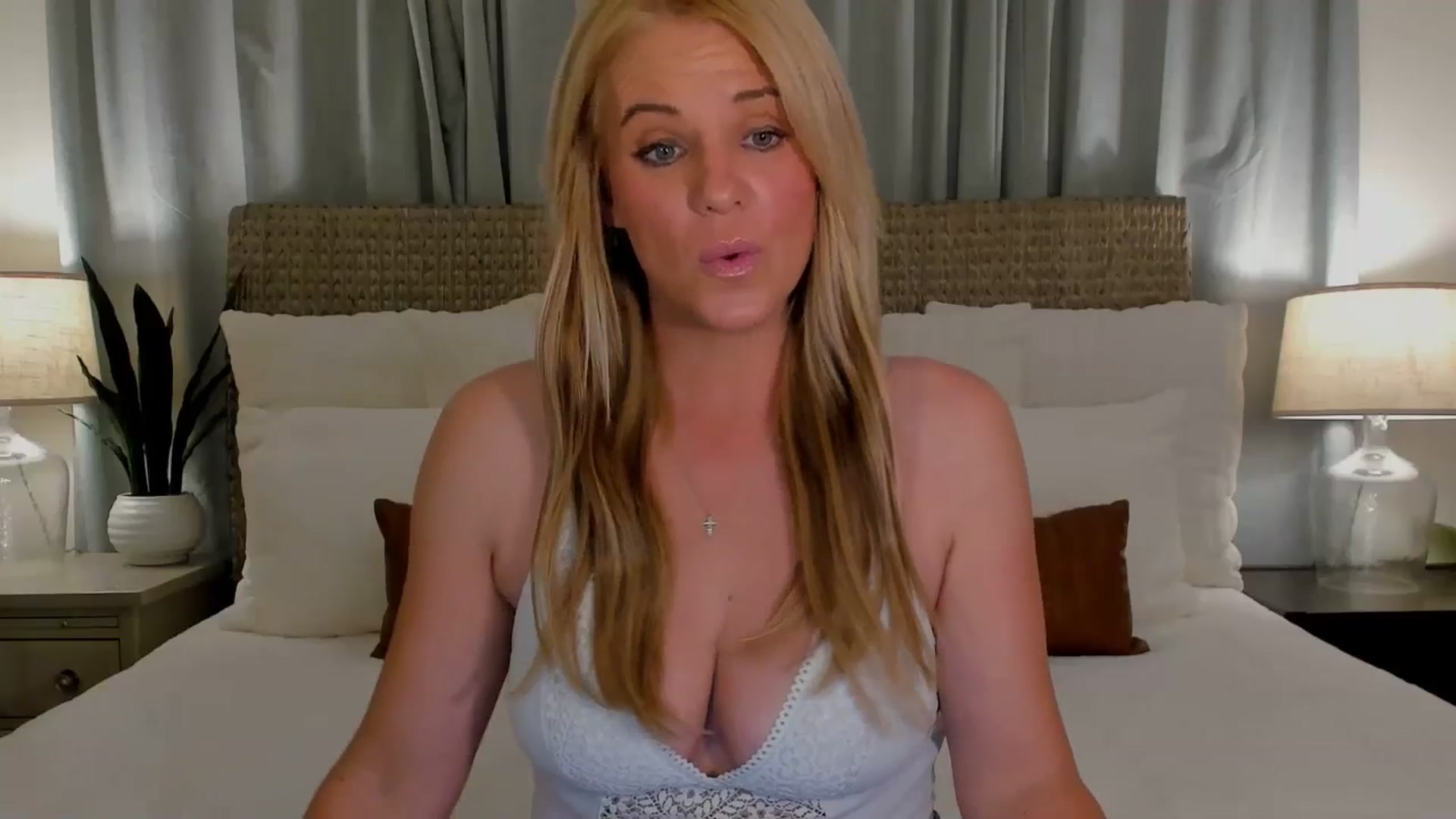 Gallery image thumbnail from Sowet4you1's myfreecams stream on, 02/20/2026, 07:20 image 2 of 20