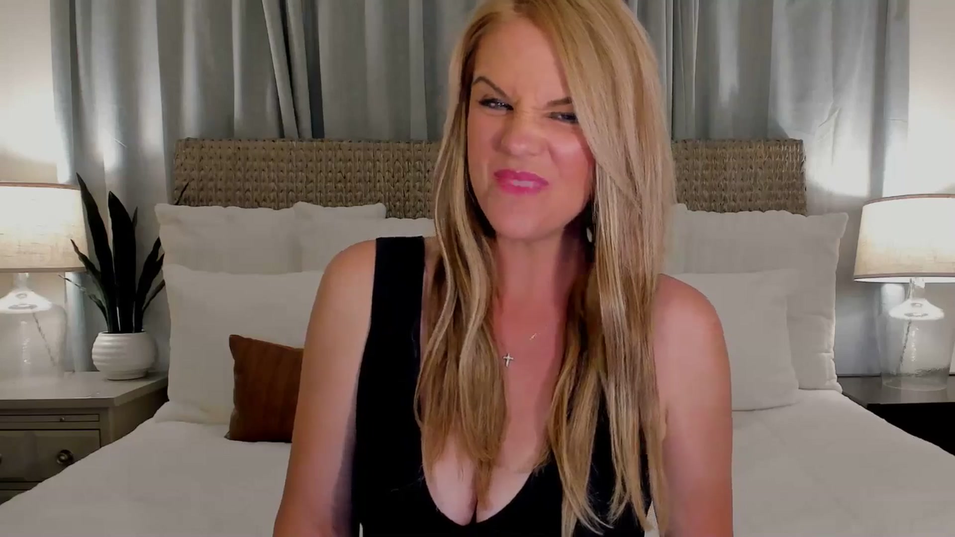 Gallery image thumbnail from Sowet4you1's myfreecams stream on, 03/07/2026, 05:37 image 8 of 20