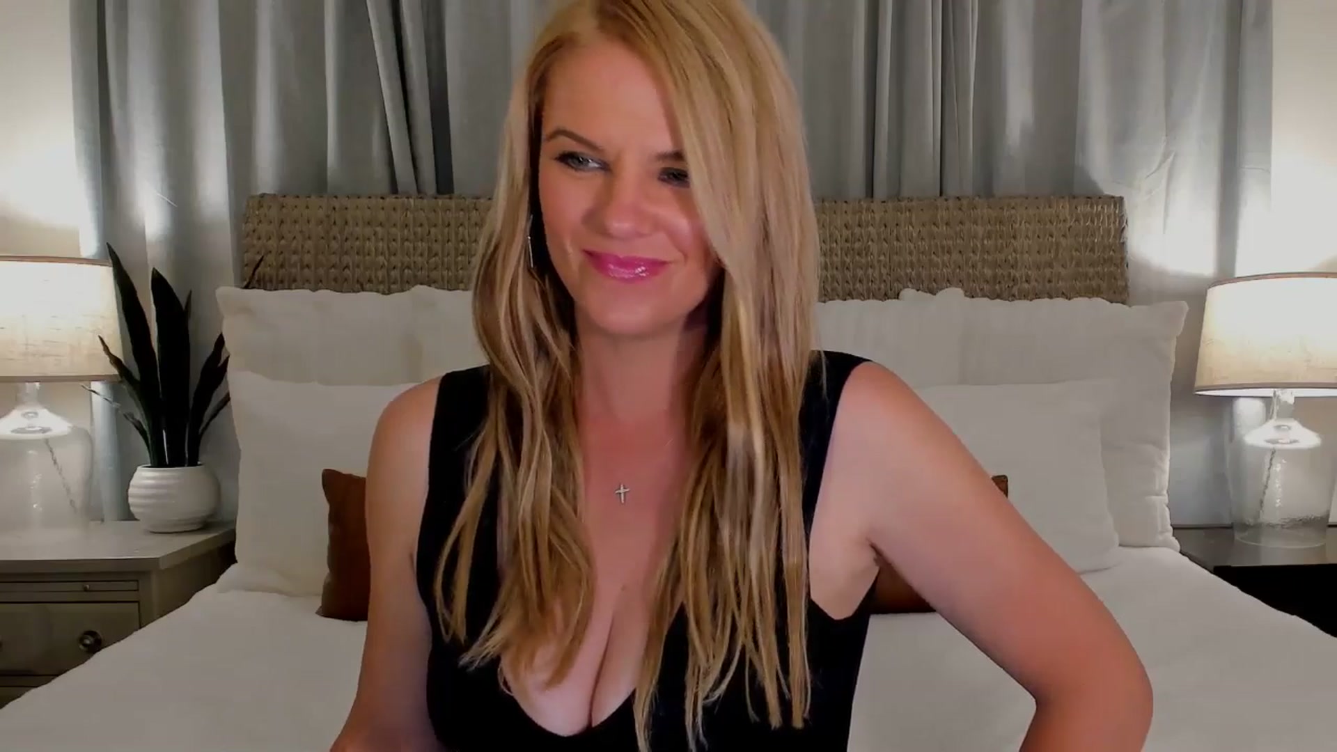 Gallery image thumbnail from Sowet4you1's myfreecams stream on, 03/07/2026, 05:37 image 20 of 20