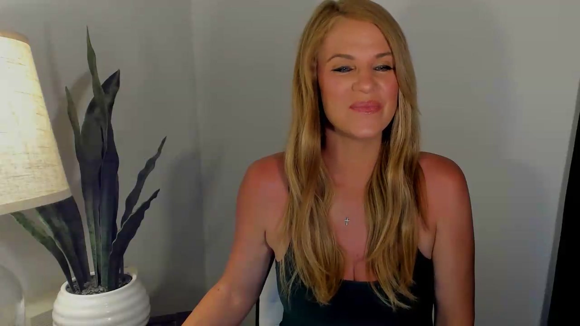 Gallery image thumbnail from Sowet4you1's myfreecams stream on, 06/21/2026, 03:20 image 4 of 20