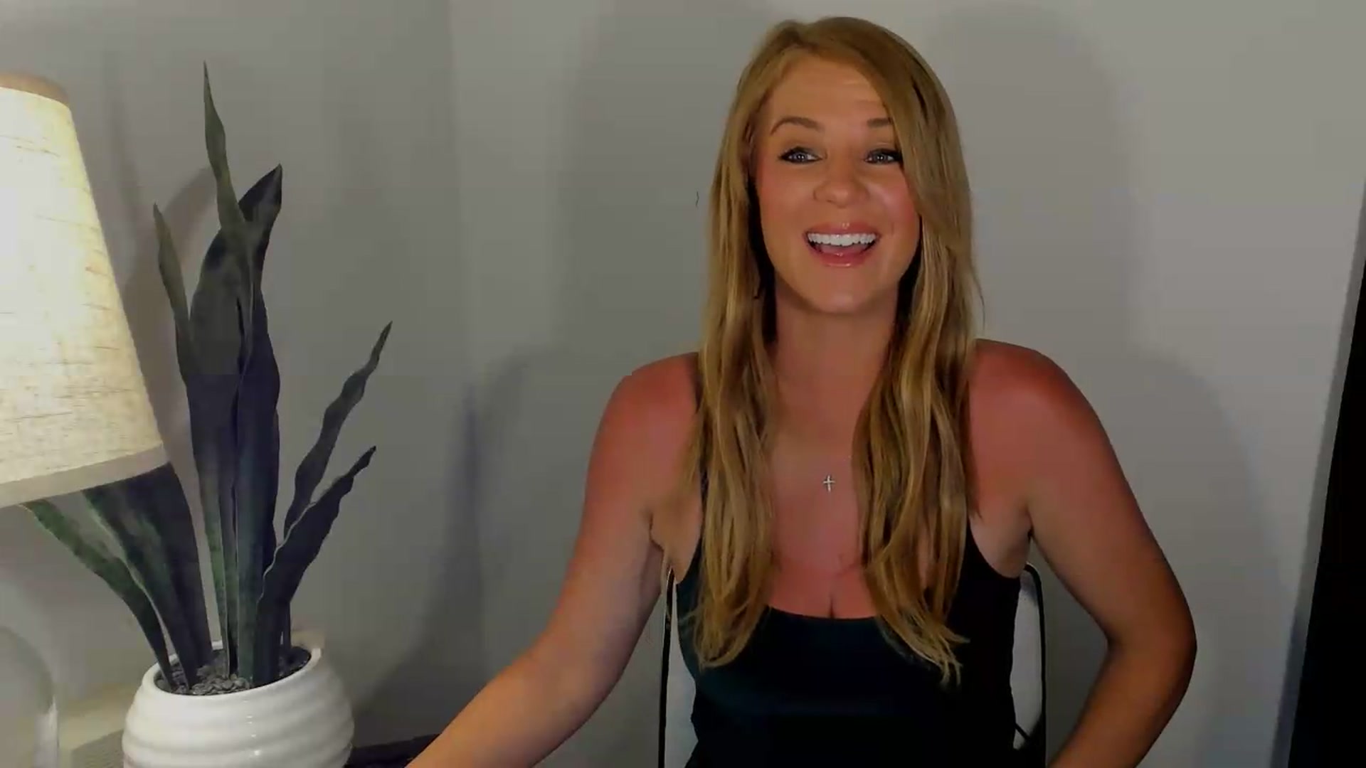 Gallery image thumbnail from Sowet4you1's myfreecams stream on, 06/21/2026, 03:20 image 17 of 20