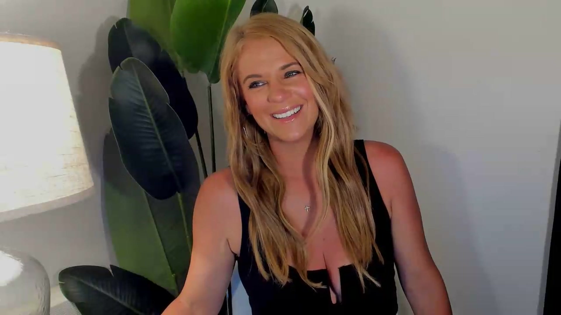 Gallery image thumbnail from Sowet4you1's myfreecams stream on, 06/24/2026, 05:22 image 8 of 20