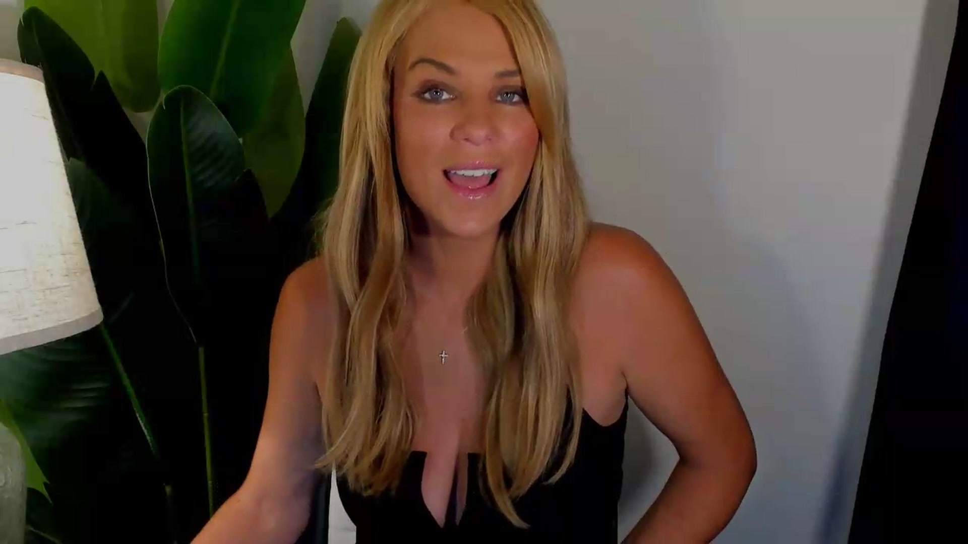 Gallery image thumbnail from Sowet4you1's myfreecams stream on, 07/17/2026, 03:24 image 7 of 20