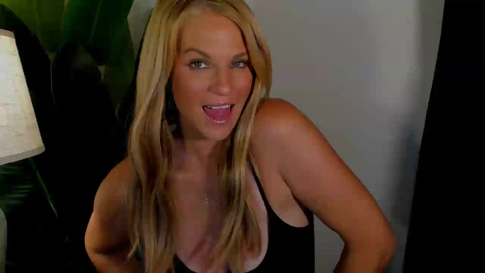 Gallery image thumbnail from Sowet4you1's myfreecams stream on, 07/22/2026, 02:51 image 1 of 20
