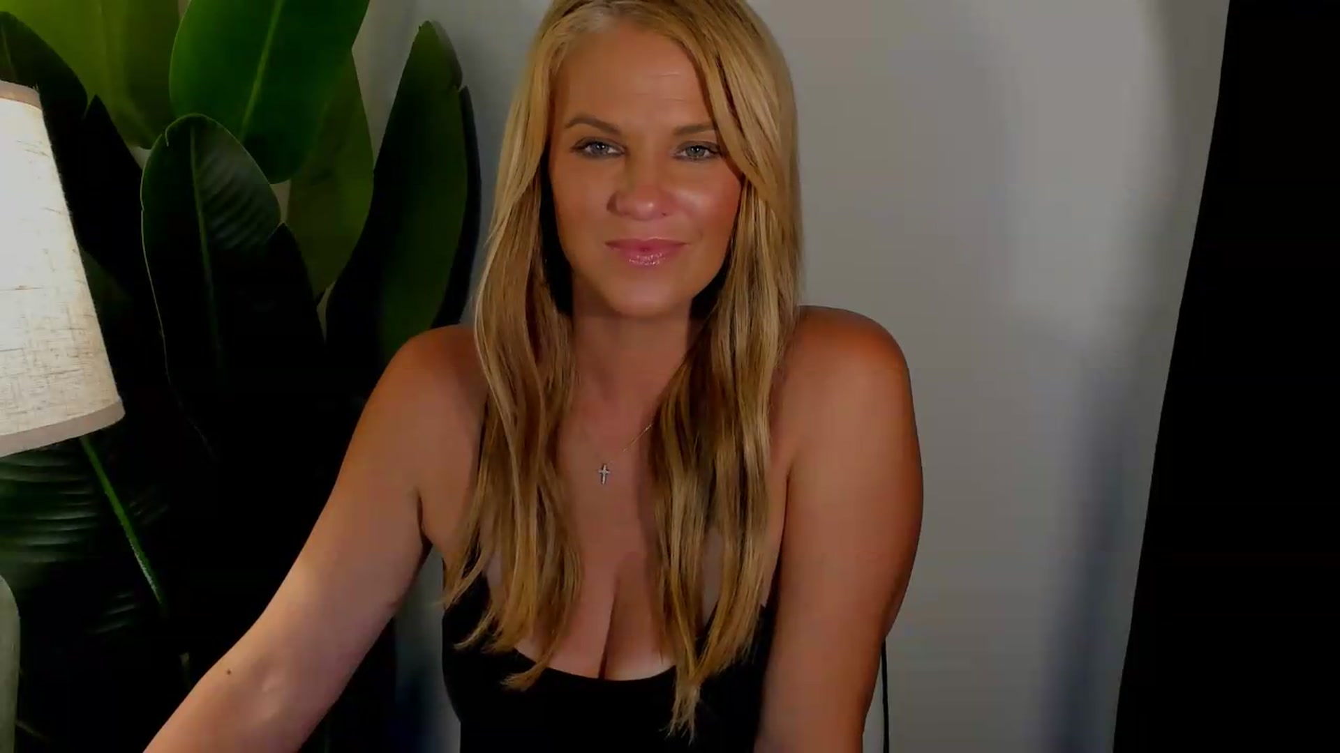 Gallery image thumbnail from Sowet4you1's myfreecams stream on, 07/22/2026, 03:48 image 17 of 20
