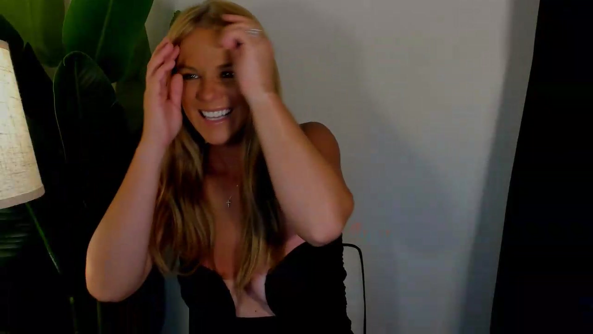 Gallery image thumbnail from Sowet4you1's myfreecams stream on, 07/23/2026, 03:27 image 9 of 20