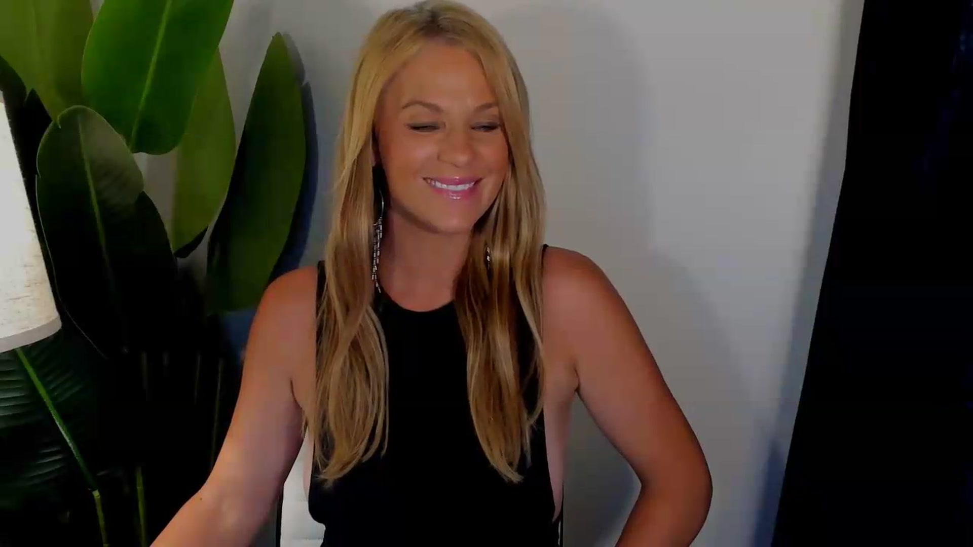 Gallery image thumbnail from Sowet4you1's myfreecams stream on, 07/31/2026, 02:41 image 14 of 20