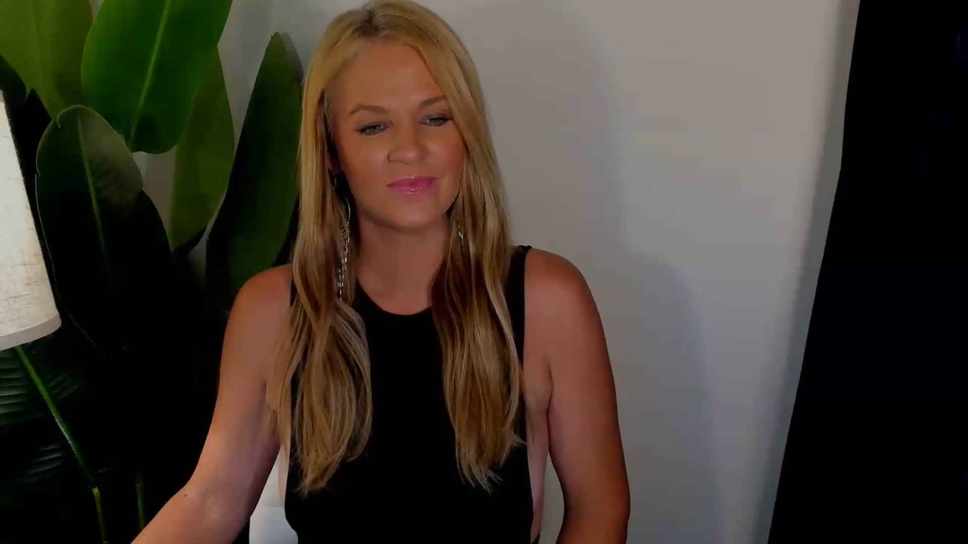 Gallery image thumbnail from Sowet4you1's myfreecams stream on, 07/31/2026, 02:41 image 3 of 20