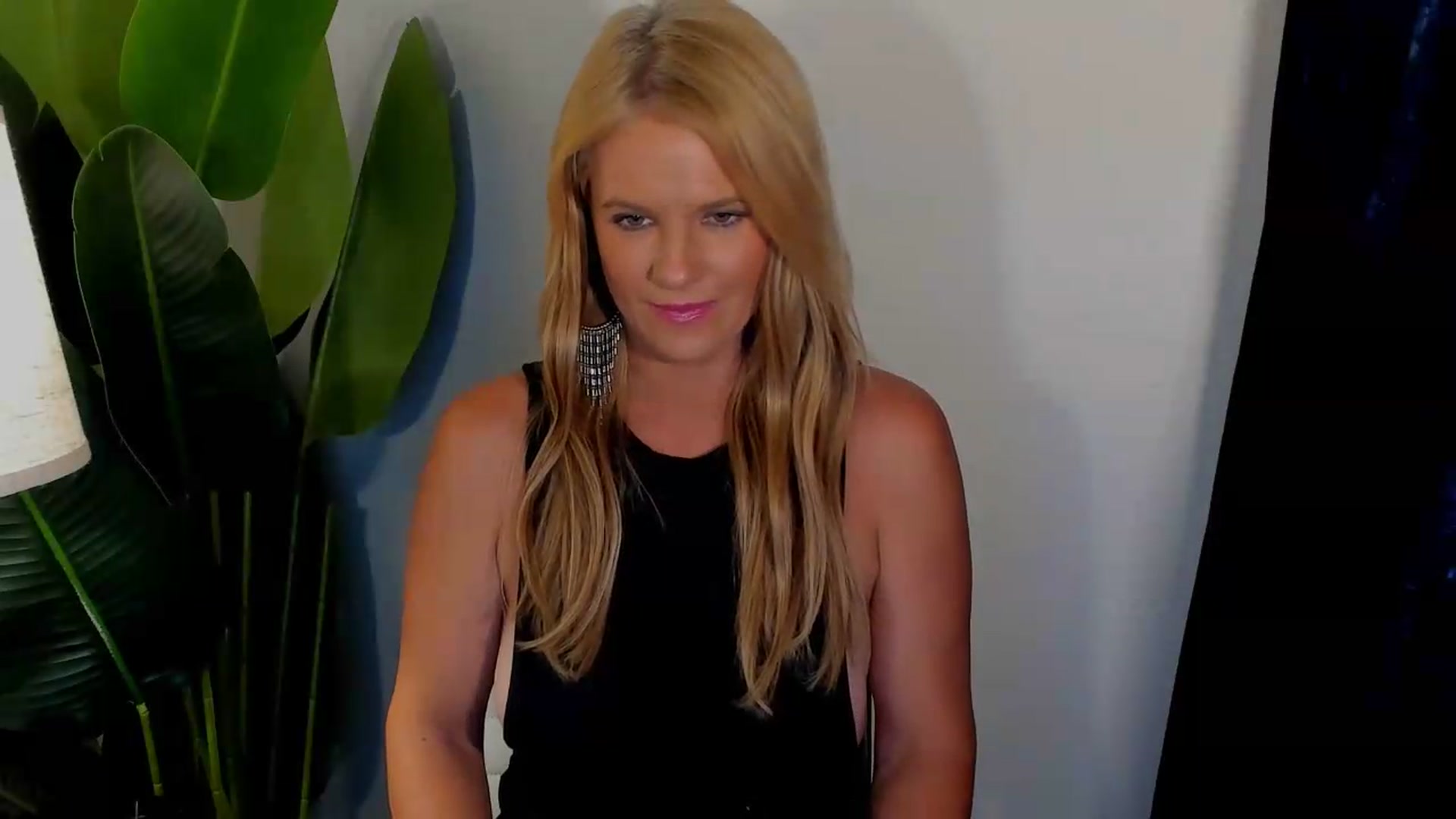 Gallery image thumbnail from Sowet4you1's myfreecams stream on, 07/31/2026, 05:07 image 16 of 20