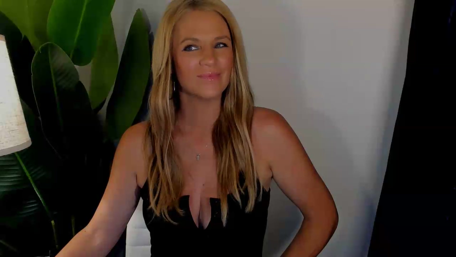 Gallery image thumbnail from Sowet4you1's myfreecams stream on, 08/01/2026, 03:11 image 5 of 20