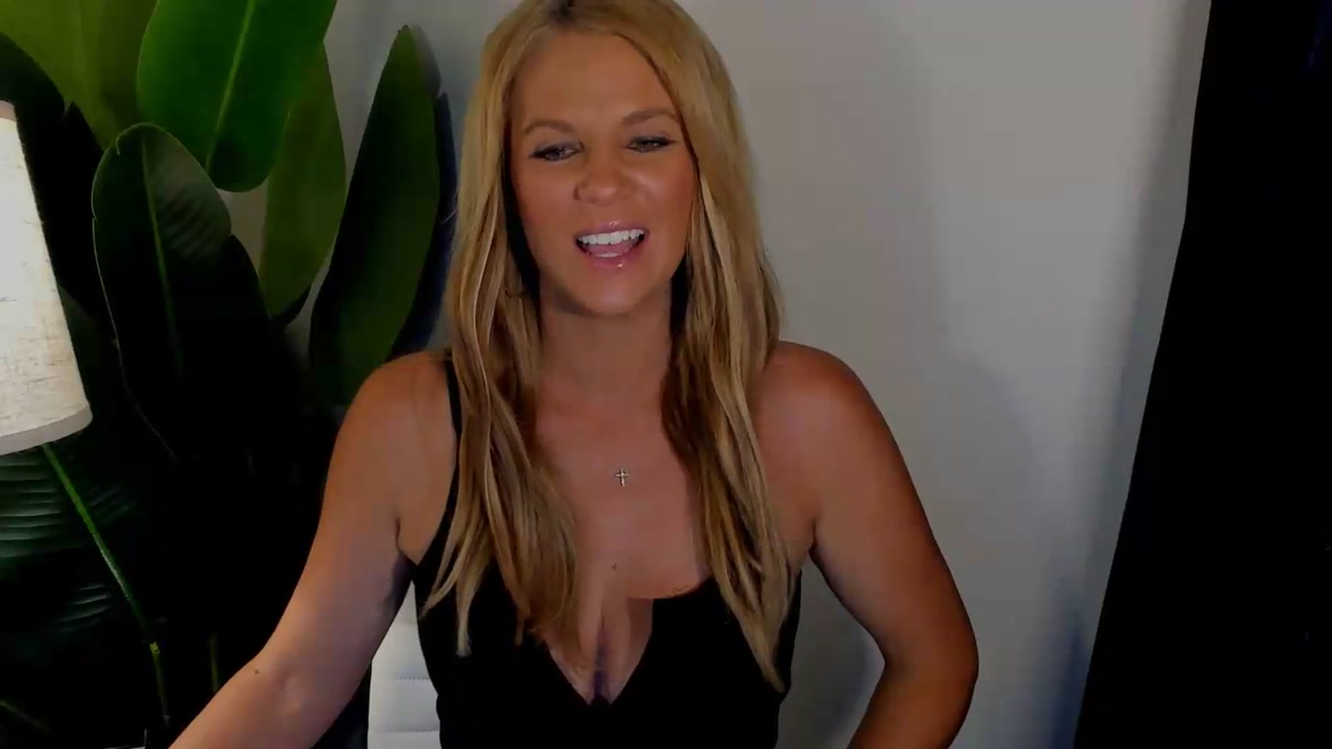 Gallery image thumbnail from Sowet4you1's myfreecams stream on, 08/01/2026, 03:11 image 10 of 20