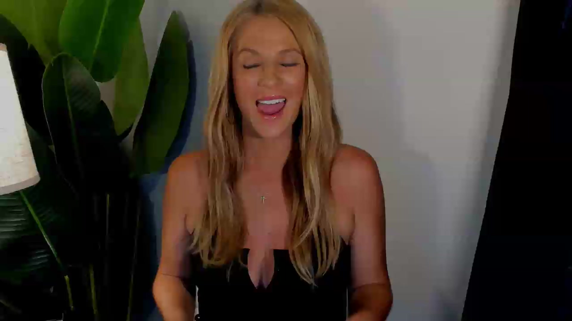 Gallery image thumbnail from Sowet4you1's myfreecams stream on, 08/01/2026, 03:57 image 1 of 20