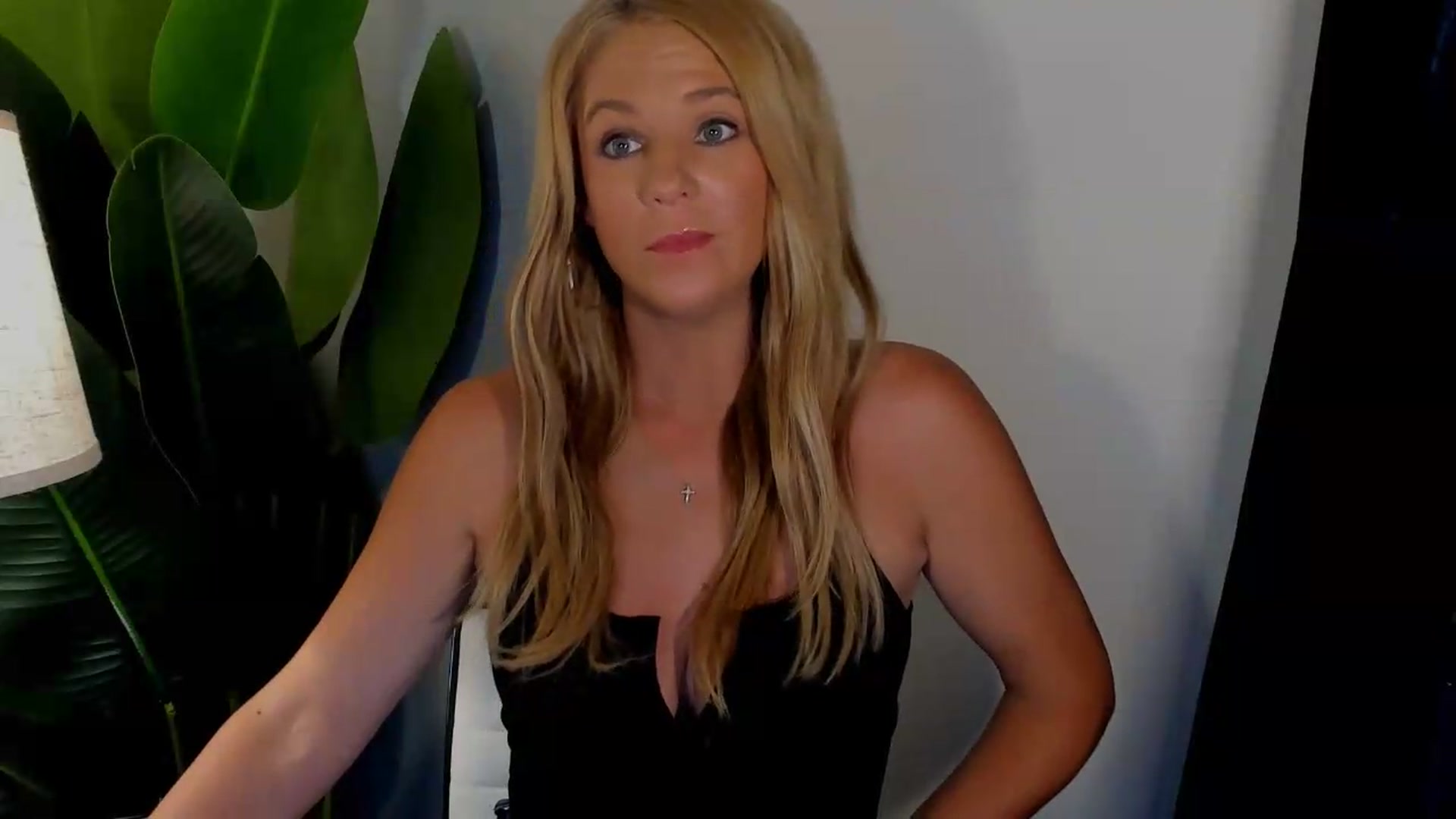 Gallery image thumbnail from Sowet4you1's myfreecams stream on, 08/01/2026, 03:57 image 9 of 20
