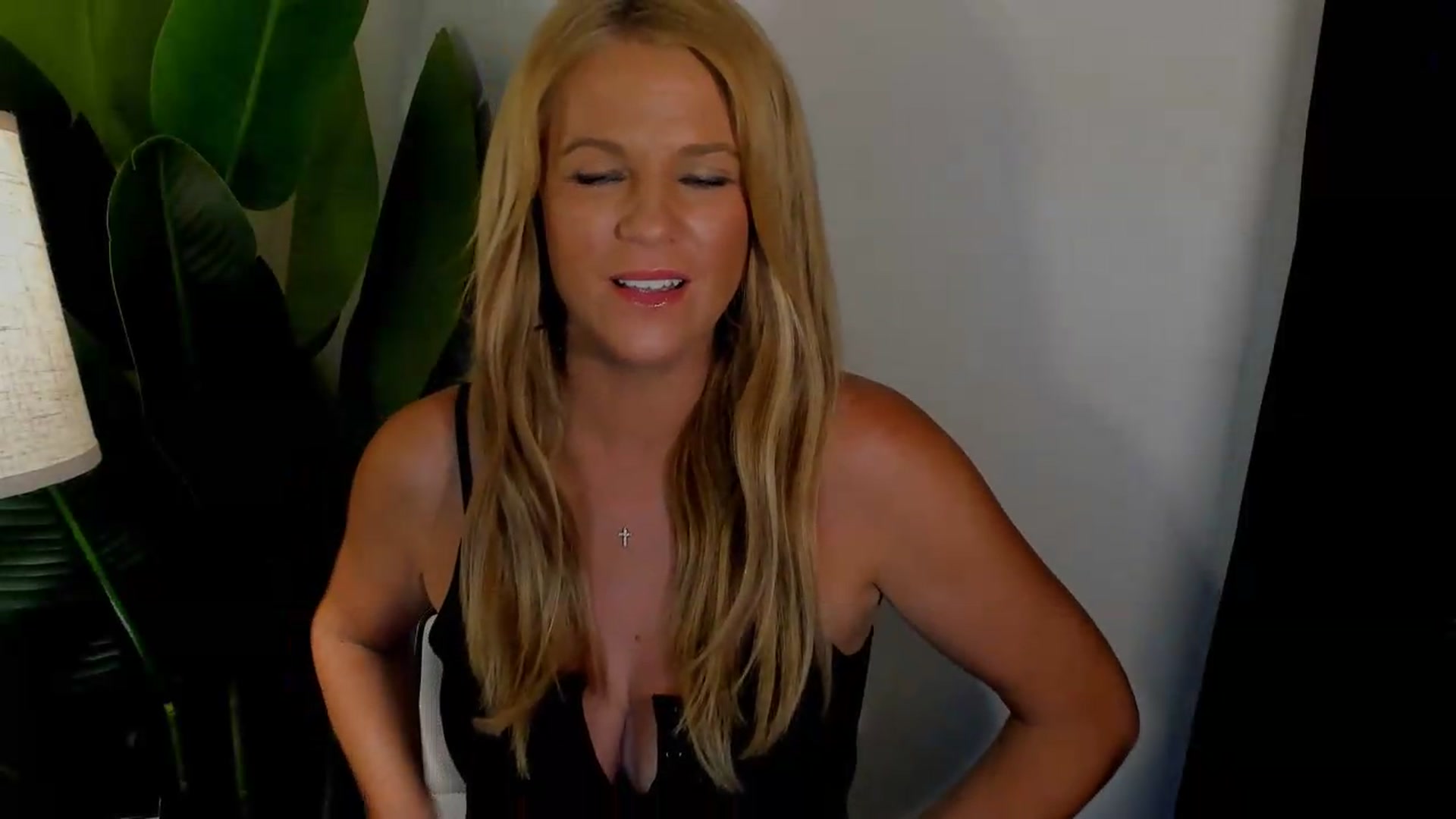 Gallery image thumbnail from Sowet4you1's myfreecams stream on, 08/01/2026, 05:03 image 10 of 20