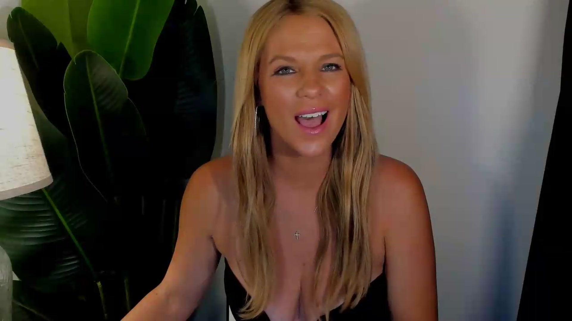 Gallery image thumbnail from Sowet4you1's myfreecams stream on, 08/02/2026, 04:43 image 9 of 20