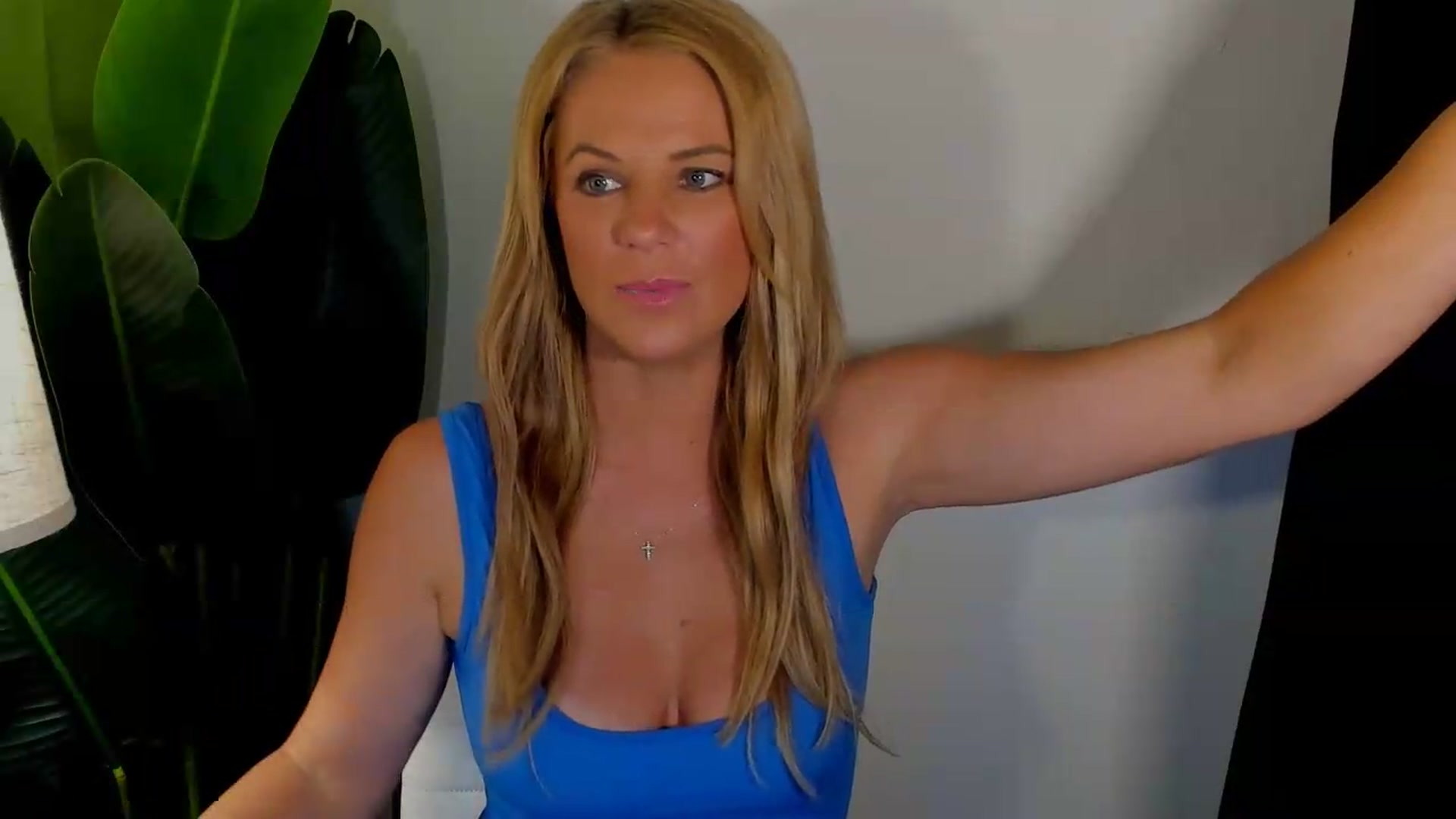 Gallery image thumbnail from Sowet4you1's myfreecams stream on, 08/08/2026, 03:57 image 4 of 20