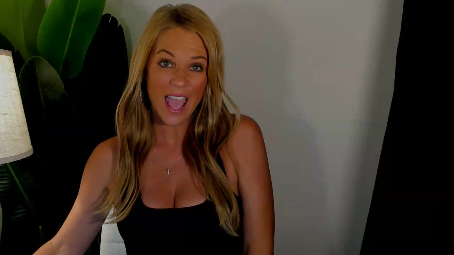 Gallery image thumbnail from Sowet4you1's myfreecams stream on, 08/11/2026, 04:16 image 13 of 20