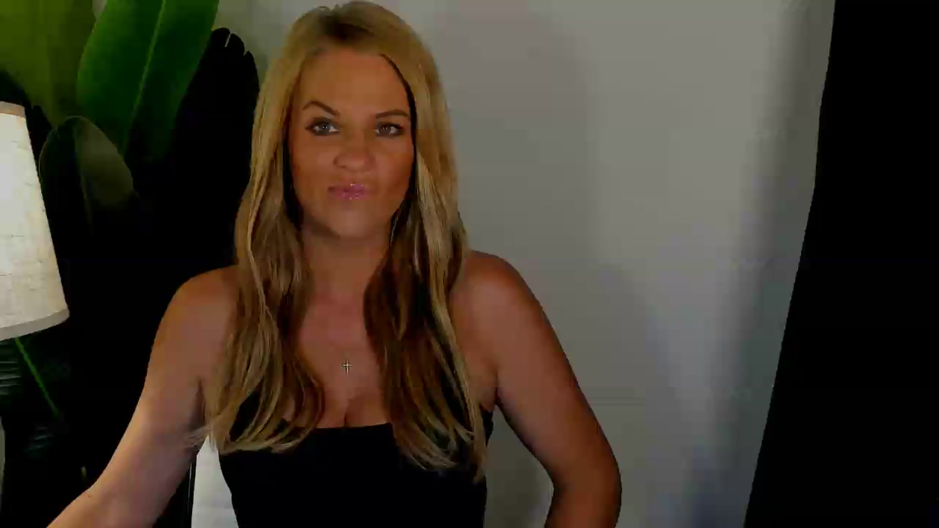 Gallery image thumbnail from Sowet4you1's myfreecams stream on, 08/11/2026, 04:16 image 1 of 20